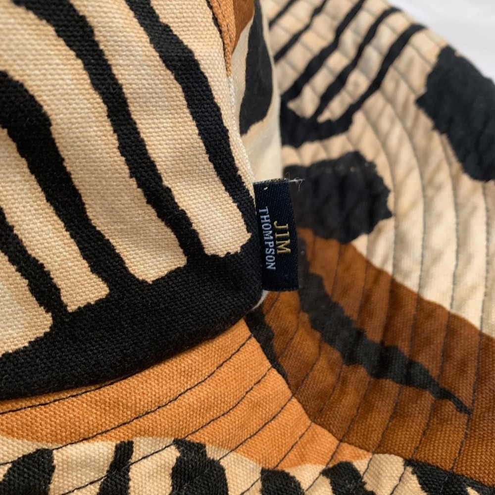[SOLD] Jim Thompson Thai resortwear oversized bucket hat sun hat leopard print - Picture 3 of 8